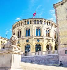 Følg pressekonferansen direkte fra klokken 11. Revidert Nasjonalbudsjett 2020 Maskinentreprenorenes Forbund