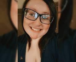 Destiny Lockhart's Instagram, Twitter & Facebook