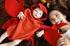 Drew Barrymore Shares Adorable Pic Of Baby Olive In A Lobster Costume Madeformums