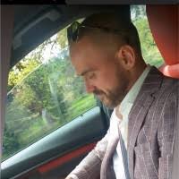 900+ "Lapin" profiles