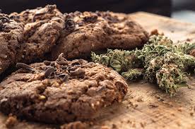 Kochen Mit Cannabis Tipps Aus Der Heimischen Hasch Kuche Weedo
