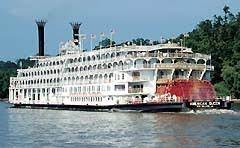 Steamboat Cruise On The Mississippi River American Queen Steamboat Mississippi River Cruise River Boat