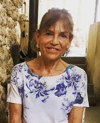 My beautiful sister Maureen (Bennett) Peters passed away yesterday  surrounded by her family. She was class of 1968.