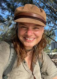 What are the lifeguarding job opportunities in Australia for a 19-year-old?