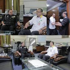 Temubual bersama menteri besar perlis. Imigresen Malaysia Twitterren Kunjungan Hormat Y A B Dato Seri Azlan Bin Man Menteri Besar Negeri Perlis Ke Atas Ketua Pengarah Imigresen Ybhg Dato Sri Kp Jim Https T Co Q0srlamfsu