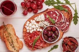 Gli ingredienti, le dosi e la preparazione per cucinare tutti gli antipasti con salumi della cucina italiana. Antipasti Facili E Veloci Mamma Felice