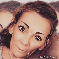 Wheaten terriers missing each other