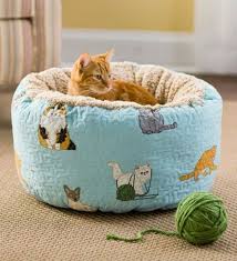 1001 Idees Coussin Chat Un Tutoriel Pour Lui Des Idees Pour Vous Coussin Chat Fauteuil Pour Chat Lit Pour Chat
