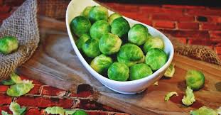 Clover planted between rows disrupts cabbage. Growing Brussels Sprouts A Complete Guide To Plant Grow And Harvest Brussels Sprouts