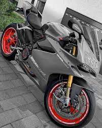 Ducati Obsession On Instagram It S Fridaaaaaaaaaaaay Ducatiobsession Heisenberg 021 Duca Ducati Panigale Ducati Motorcycle Dirt Bike