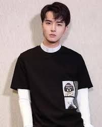 Oleh karena itu, jangan merasa kecewa setelah melihat foto orang ganteng sintesa di bawah ini. Isshida Quincy Isshida Profil Pinterest