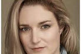 Erin Broderick's Instagram, Twitter & Facebook