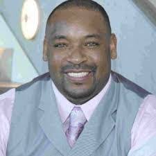 Derrick Bowles's Instagram, Twitter & Facebook