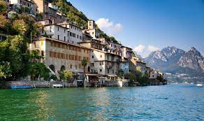 E' situato nel centro storico di stresa. Lac De Lugano Suisse Guide Voyage
