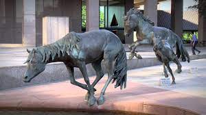 Fountains give the effect of water splashed by the animals' hooves. Mustangs Of Las Colinas 30th Anniversary Youtube