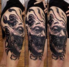 Realistic Black And Grey Thigh Tattoo From Cris Realism Realistic Thigh Black Grey Convention Athens Thigh Tattoos Women Tattoos Sake Tattoo