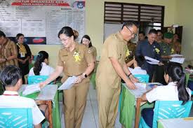 Sulawesi utara, kota tomohon, sulawesi utara, telepon tomohon timur, kota tomohon, prop. Emas Pantau Pelaksanaan Un Smp Di 4 Sekolah Tomohon Rmc