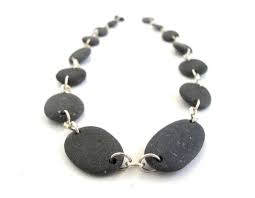Pin By Janet Gossow On Jewelry Beach Stones Jewelry Jewelry Making Bracelet Natural Stone Jewelry