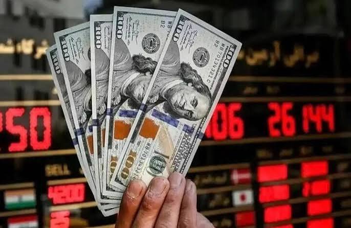 لماذا اشتدّ ارتفاع سعر الدولار في إيران؟ - ميدل ايست نيوز بالعربي