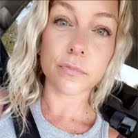 100+ perfiles de «Miniaci»