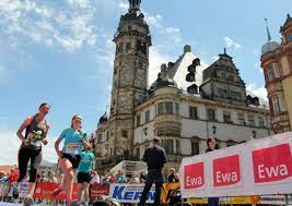Si miramos atrás y recordamos algunos de los mejores momentos del #fsotour2016 no puede faltar la suite de #elcaballerooscuro de hans zimmer. Jokerthon 2 0 Statt Marathon In Altenburg Meldungen Marathon
