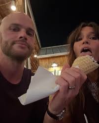 32 or 22, you tell me happy birthday love! immensely grateful for the joy,  patience, laughter (& sanity) you bring to my life 🫶 cheers to you