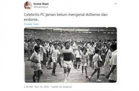 Dalam film tersebut, benyamin sueb berpasangan dengan artis senior rima melati. Foto Lawas Benyamin Sueb Saat Main Bola Viral Netizen Malah Fokus Ke Ini Hitekno Com