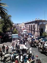 Cada sábado de gloria me pego una borrachera entre tragos y suspiros se escuchan las metralletas arriba de sus caballos gritan puro zacatecas.! y asi se pone hoy en el lindo jerez y asi son los sabado de gloria en jerez zacatecas ! Sabado De Gloria En Jerez Zacatecas Lugares Hermosos De Mexico Mexico Lindo Casas En Mexico