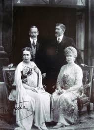 Regele Ferdinand I A Romaniei Nasc Principe De Hohenzollern Sigmaringen Si Regina Maria A Romaniei Romanian Royal Family Queen Mary Queen Victoria Family