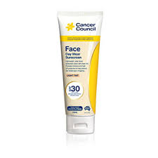 Hôm nay cũng vẫn là kem chống nắng cancer council và đây là dòng. Cancer Council Face Day Wear Light Tint Spf30 75ml Amcal