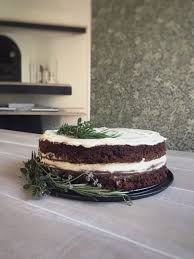 Immaginate una torta al cioccolato morbidadentro, umida, dal cuore cremoso, che come consistenza assomiglia molto alla tenerina ma è più alta! Torta Vegan Alla Birra E Cacao A Sustainable Home