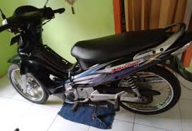 Jun 08, 2021 · selain menangkap heru, polisi juga mengamankan barang bukti satu unit sepeda motor honda scoopy warna merah hitam nomor polisi dh 4754 kr, satu unit handphone merk vivo y12 warna hitam merah serta. Harga Motor Honda Kharisma Bekas Jual Motor Honda Kharisma Bekas