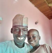 What my husband fingers look like ya'll? 😆