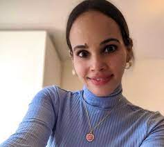 تحميل البوم عمرو دياب نور العين استماع البوم نور العين كامل تحميل اغاني البوم عمرو دياب ام. Ù…Ù…Ø«Ù„Ø© Ù…Ø¹ØªØ²Ù„Ø© ØªÙ‡Ø§Ø¬Ù… Ø§Ø¨Ù†Ø© Ø¹Ù…Ø±Ùˆ Ø¯ÙŠØ§Ø¨ Ø¨Ø¹Ø¯ Ø¥Ø¹Ù„Ø§Ù† Ø®Ø·Ø¨ØªÙ‡Ø§ Rt Arabic