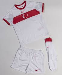 Huge savings for turkey football. Turkey Little Boys Football Kit Ec 2020 21