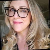 Melissa Glaze's Instagram, Twitter & Facebook