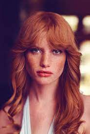 How To Get That Gorgeous Summer Glow 70s Hair 70s Hair And Makeup 1970s Hairstyles