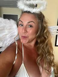 Every time an Amy-Hater gets mad I'm handstanding and bike riding, an angel  gets her wings 🪽 Cope and Seethe. 😇