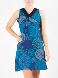 Faites votre choix parmi notre collection robes courtes tendances ! Robe Courte Bleu A Motif Mandala Mode Ethnique