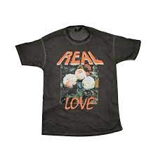 Real Love Tee By Hillsong 17 At Hillsong Com Vintage Band Tee Jesus Holy Christian Apparel Flowers Cool T Shirts Black Tshirt Shirts
