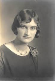 Velma Kent's Instagram, Twitter & Facebook