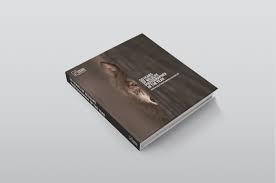 The photographs jump out at you. 50 Years Of Wildlife Photographer Of The Year Florian Featured In The Nhm Coffee Table Book Naturfotograf