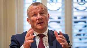 Neil Woodford fund crashes even further under Schroders