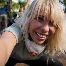 Kirsty Simpson (@thirsty4kirsty)