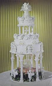 Good Things By David Vintage Wilton Wedding Cakes Wedding Cakes Vintage Wedding Cakes With Flowers Fountain Wedding Cakes