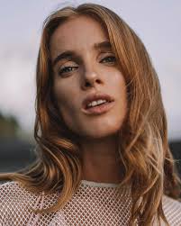 New story in the tantalizing tropics for @wonderland 🌴 Photography:  @sashaxolsen Models: @alexalourdy @usova111daria @anastasiiiabova at  @castawaymodelmanagement @n_o_rik at @lovebalistarz Fashion: @alvasus  Editorial Director: @huwgwyther Editor ...