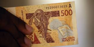 Entrez le montant à convertir dans la franc cfa d'afrique centrale est également connu comme francs de la communauté financière africaine beac. Du Franc Cfa A L Eco Le Changement Dans La Continuite