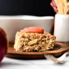 Toss all the apple ingredients together until combined and pour on top of the base. Healthy Apple Cinnamon Baked Oatmeal Joyfoodsunshine