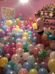 Cute Birthday Decoration Ideas For Boyfriend My Boyfriend Gave Me A Room Full Of Balloons For My Birthday Birthday Room Decorations Birthday Surprise Party Birthday Goals