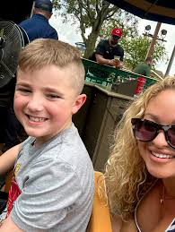 𝕂𝕣𝕪𝕤𝕥𝕒𝕝 𝕄𝕠𝕟𝕚𝕤𝕖𝕣𝕒